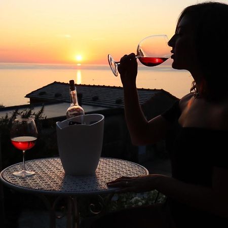 Sunset Manarola Apartment Екстериор снимка