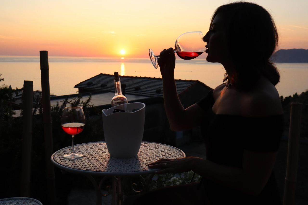 Sunset Manarola Apartment Екстериор снимка